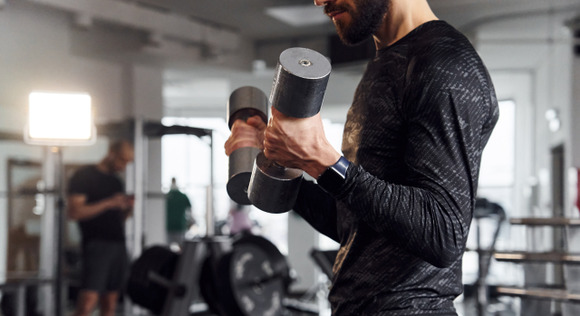 フィットネスクラブの倒産が急増…アウトドアスポーツに顧客を奪われ、風呂が目的の浮浪者だらけに