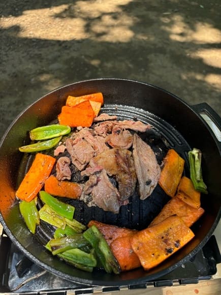 【画像】公園で「ジンギスカン」やりますｗｗｗｗｗｗｗｗｗｗｗ