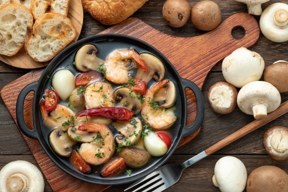 【画像】アヒージョ炊けたやで????