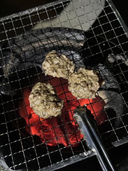 【1人BBQ楽しい】とりあえずハンバーグひたすら焼く