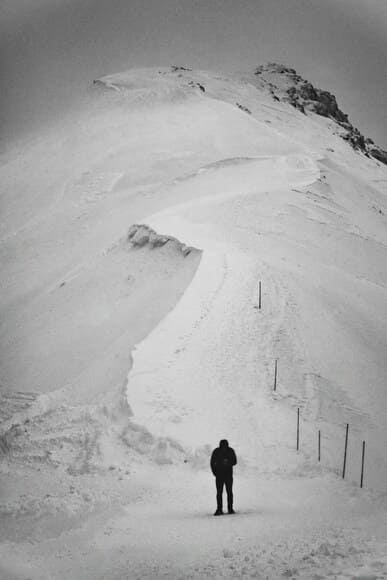 ワイ登山趣味、山頂で糖質に絡まれる