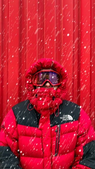 チー牛「服買いたいけどユニクロはチーズすぎるな・・・ん、ノースフェイス！？これだ！」