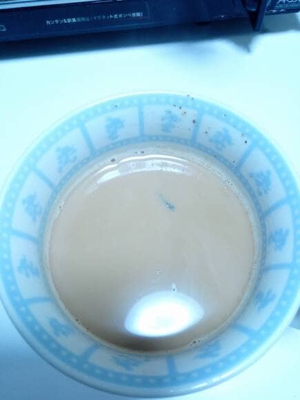 【画像】マサラチャイを作っていく