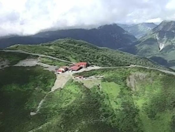 【蝶ヶ岳】「暴風雨で動けません」大阪府の81歳の男性を救助　単独で入山し頂上目前で110番