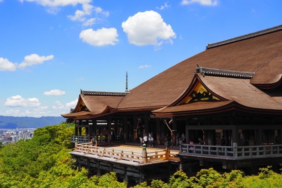 【悲報】修学旅行の定番が「京都」になった理由、誰にもわからないwwvwwvwwvwwww