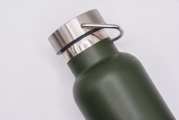 「焚き火に直接ブチ込めそう」ダイソー&東京ガールズコレクションコラボのステンレスボトル！