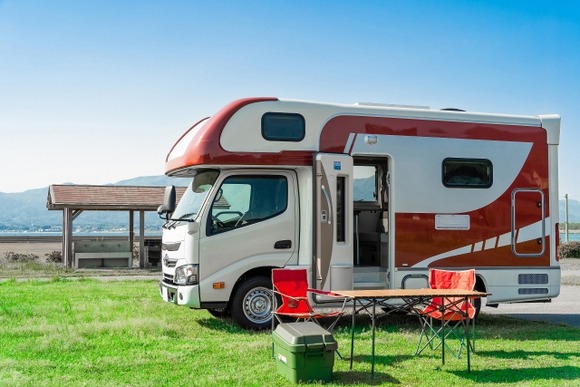 キャンピングカーってさ、ビジホの方が快適だよね