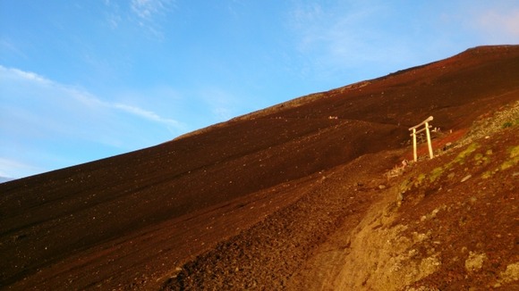 【富士山】初挑戦しようと思うんだが1人でも登れるかな？