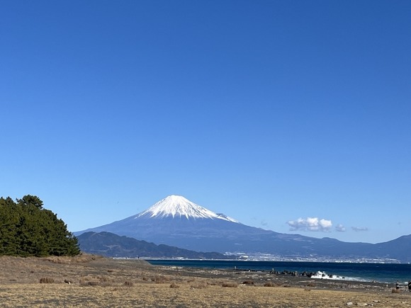 静岡県｢熱海あります。富士山あります。三保の松原あります。さわやか(ハンバーグ)あります｣