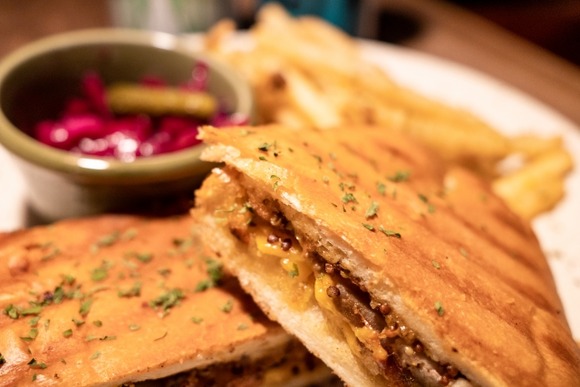 皆の憧れホットサンドメーカーが「DAISO」で1,100円(税込)！ｗｗｗｗｗｗｗｗｗｗ