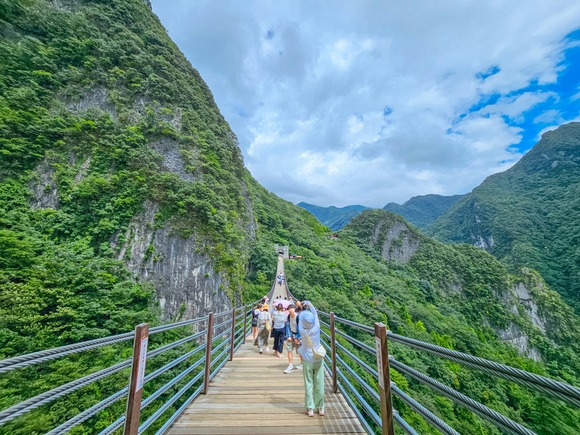 東京民「高尾山」大阪民「六甲山」名古屋民「」