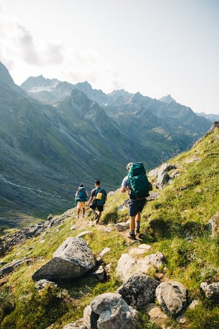 3人の登山者