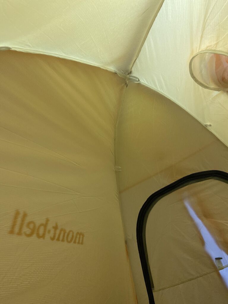 部屋の中でテント張ってるけど質問ある 登山ちゃんねる 部屋の中でテント張ってるけど質問ある 登山ちゃんねる