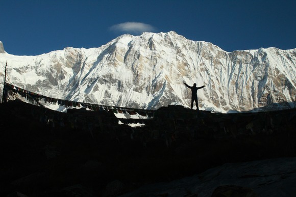 来週誰か一緒に登山しないか？