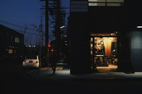 【緊急】夜にウォーキングしてる奴来てくれ