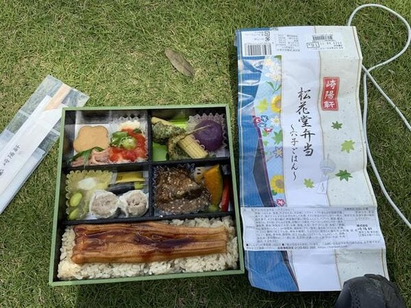 【画像】今から公園で“最高級弁当”食うぞｗｗｗｗｗｗｗｗｗｗ