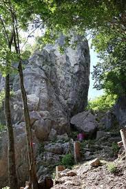 ボルト外れ5m落下…クライミング中に墜落、男性が協会と町を提訴