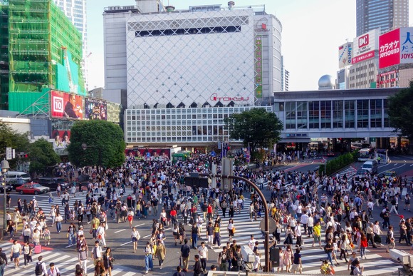ワイ東京在住、観光外人がうざくて排外主義になるwwwwww