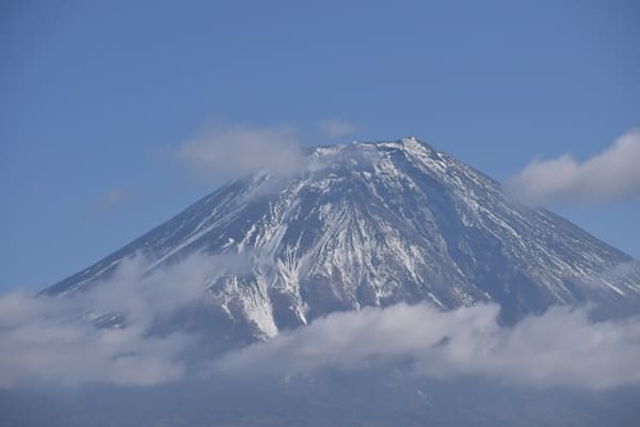 【画像】いい天気だから富士山みに来た