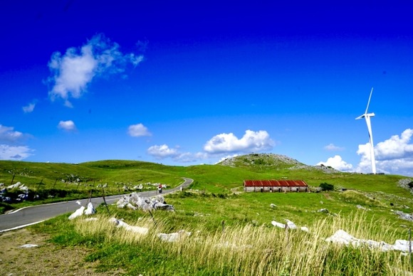 【画像】山の中で飲むコーヒー「こういうのでいいんだよ」な珈琲店が発見されるｗｗｗｗｗｗｗｗｗｗｗｗ