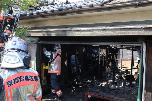 【悲報】会社「庭でバーベキューやるぞー！」→隣接する民家が全焼