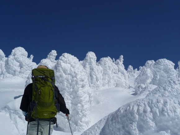 年末年始の山岳遭難者数過去最多！およそ9割が登山届無し
