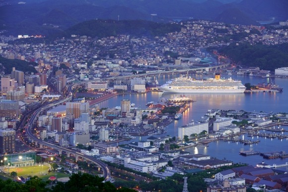 Twitter民「京都から実家の長崎まで徒歩で帰省しました」