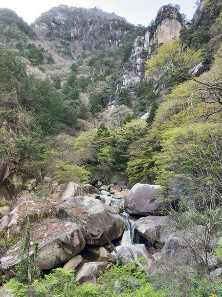 【画像】酒折駅から武田神社と羅漢寺山（標高1,058m）経由で昇仙峡仙娥滝まで歩く