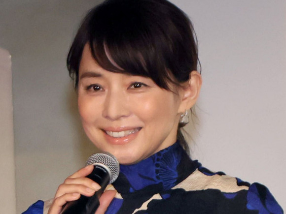 石田ゆり子「どうかそんなに怒らないで」白熱する航空機のペット同伴論争に弁明