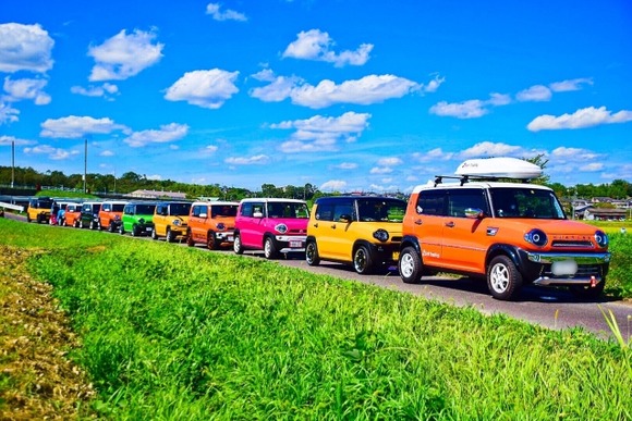 【悲報】ワイ「ハスラー欲しいな」敵「あれはチー牛の車」ワイ「ジムニー欲しいなあ」敵「あれはチー…」←これ