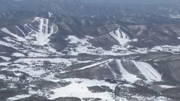 【長野】スキー場で当て逃げか…女性(59)が後ろから衝突され背骨を折る重傷…ぶつかった相手はそのまま立ち去る  菅平高原