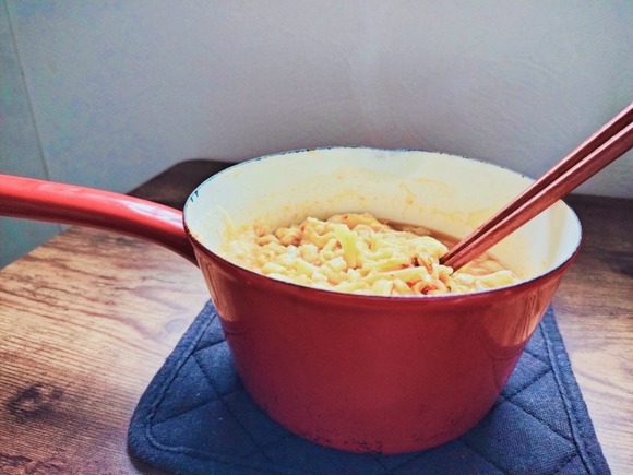｢あり｣7割？ インスタントラーメン、作った鍋のまま食べるのはあり？なし？