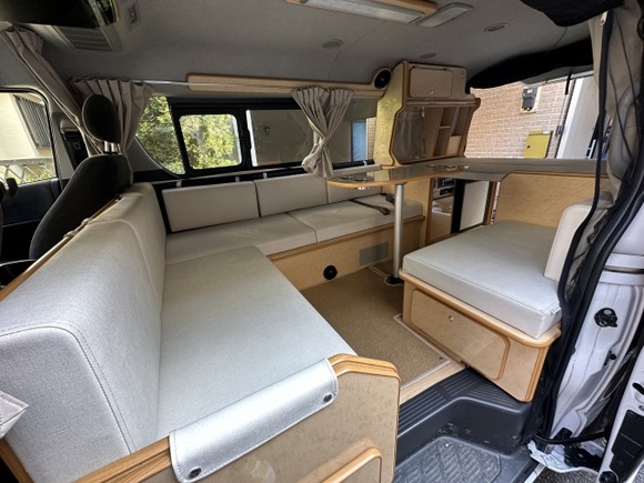 車とかキャンプ仕様にめっちゃ改造する人おるやん