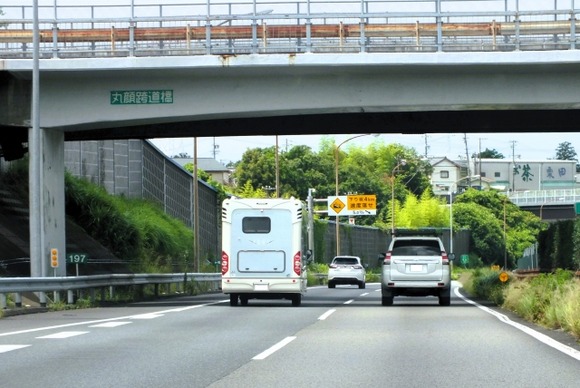 【長野】キャンピングカーが横転し８歳男児が死亡…見通しのよいカーブで