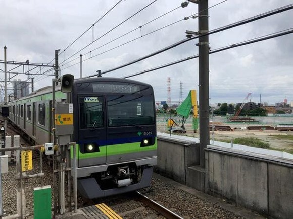 521