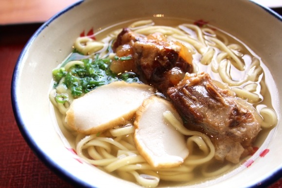 無知「沖縄は海は綺麗だけど飯はマズいよねｗ」　沖縄県人ボク「おっ、やるか？」