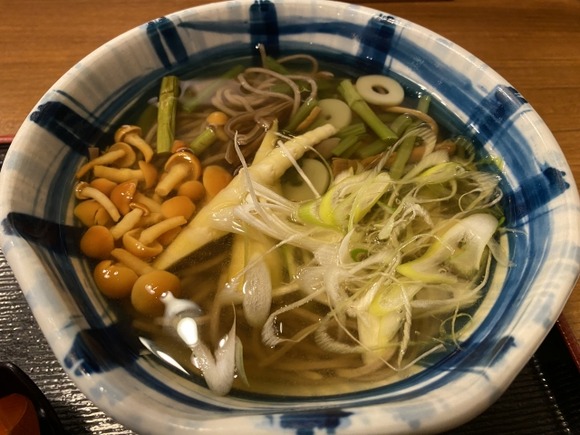 山菜蕎麦ってうまいよな