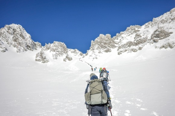 ジオラインの首元が擦れて穴開いてきたんだけど補修に出せるものなのかな？