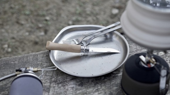 エンジョイ勢、キャンプに飽きる「山にテント張って火をおこしてメシ食って...なにやってんだ...」