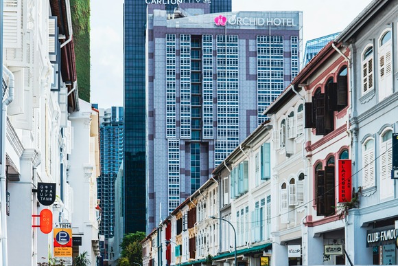 来週半年ぶりに海外旅行するけど怖すぎる