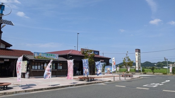 【画像】道の駅に来ました！ラーメン食べる