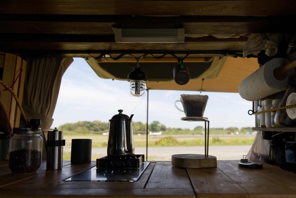 【画像】マイカーで初めての車中泊する！！