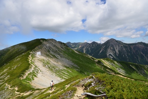 お前ら「夏暑い...しぬ...」登山家ワイ「ついにこの時期が来たんやね」←これ