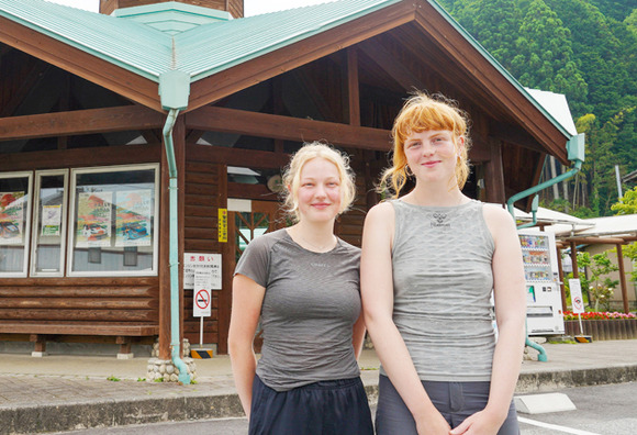 「東海自然歩道」に外国人旅行客…大阪から東京まで長距離ハイク