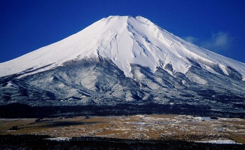 1280px-Mount_Fuji_from_Hotel_Mt_Fuji_1995-2-7