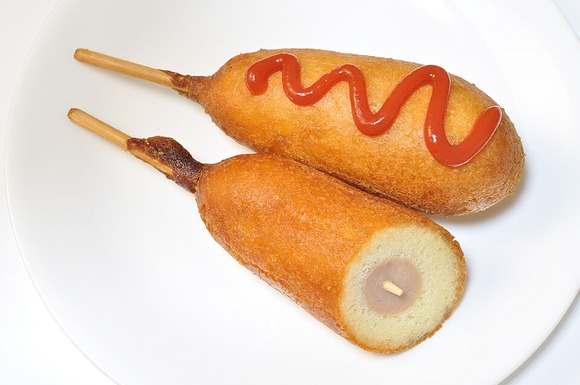サービスエリアで食べるアメリカンドッグ