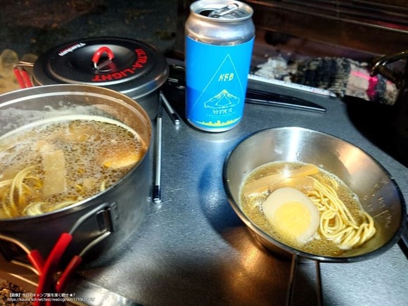【キャンプ飯】ローストチキン！そこから出た鶏油でラーメンとクラフトビール