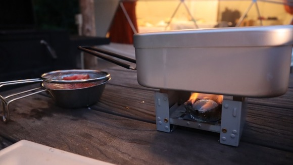 ドン・キホーテ行ったら富士屋のメスティンが100円で特売してた