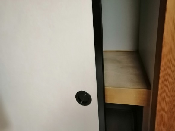 旅館「この押入れには布団は入ってません」