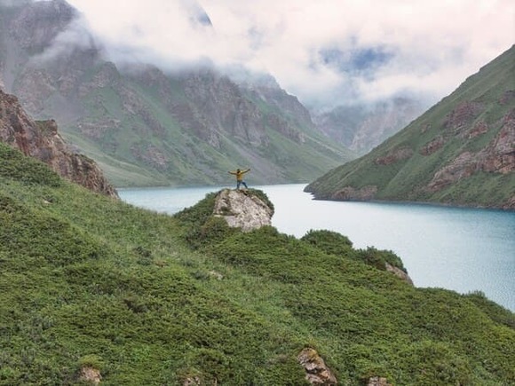 譲る側は山側にいなきゃ